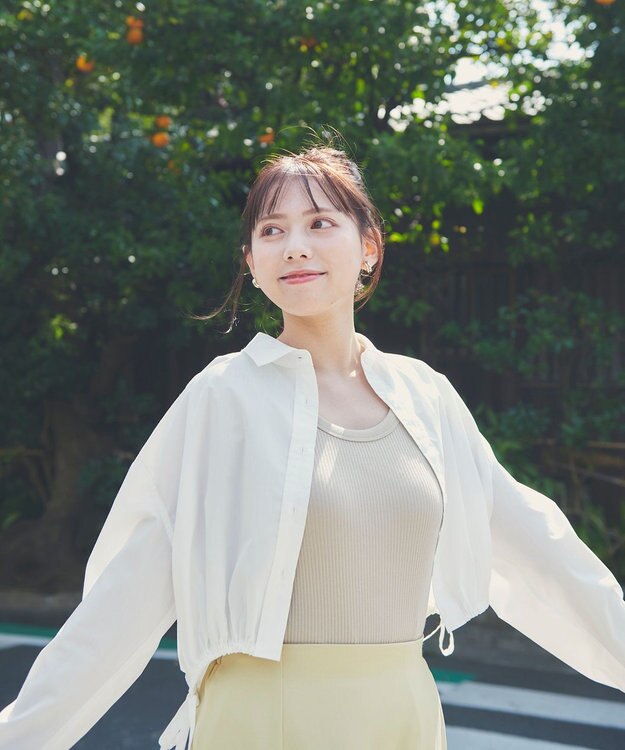 Feroux 【洗える】ショート丈ドロスト シャツ ホワイト系