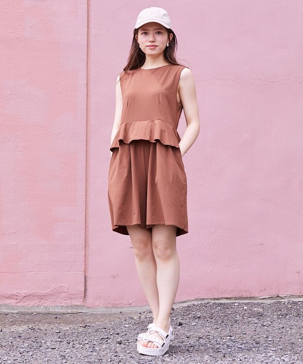 Feroux 【接触冷感・UVカット・吸水速乾】ラッシュガードペプラム オールインワン ダークブラウン系