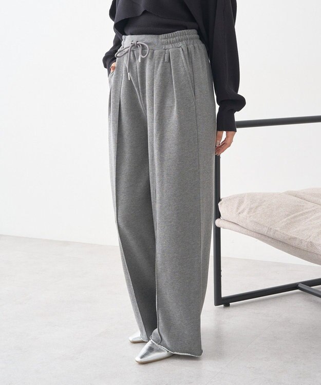 earth music&ecology センターシームタックスウェットパンツ Charcoal Gray