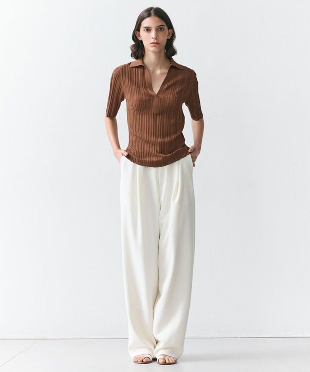 BEIGE， GYPSUM / シルキータッチ セミワイドタックパンツ Ecru