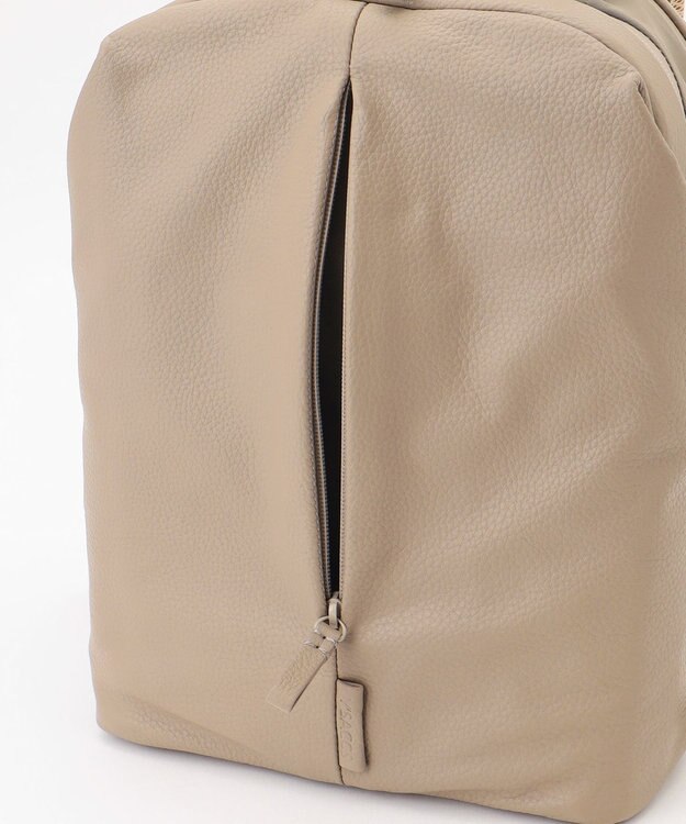 Y'SACCS 【MADE IN JAPAN】　WELLBA　人間工学バックパック　Sサイズ グレージュ