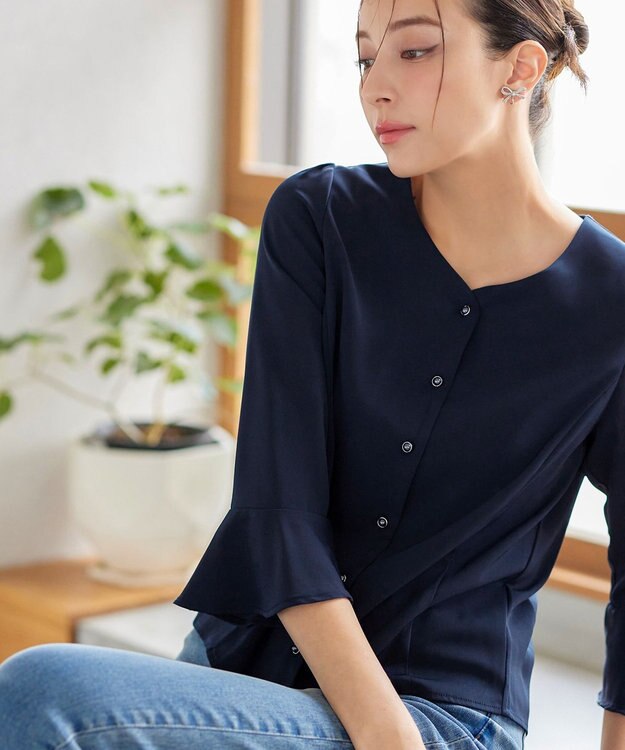 Tiaclasse 【洗える】ハートネックフレア袖ブラウス オフホワイト