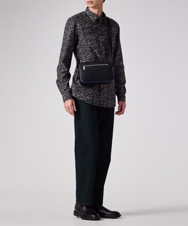 Paul Smith ロゴエンボス ミニショルダーバッグ ブラック