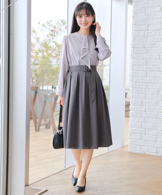 Tiaclasse L 【2WAY・新色追加】取り外し可能な​配色パイピングボウタイブラウス グレー×オフホワイト