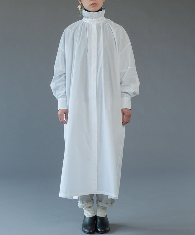 muuc 〈多彩な着方が叶う〉〈衿立て＆衿折り〉〈遠州織物の工場で織られた上質なコットン生地〉リボン紐付き多様衿 シャツワンピース ホワイト