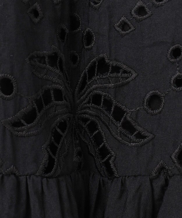 GRACE CONTINENTAL ヤシ柄カットワークワンピース ブラック