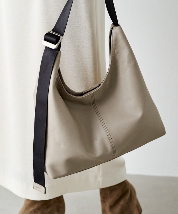 russet レザーホーボーバッグ M(CE-1658) GrayBeige