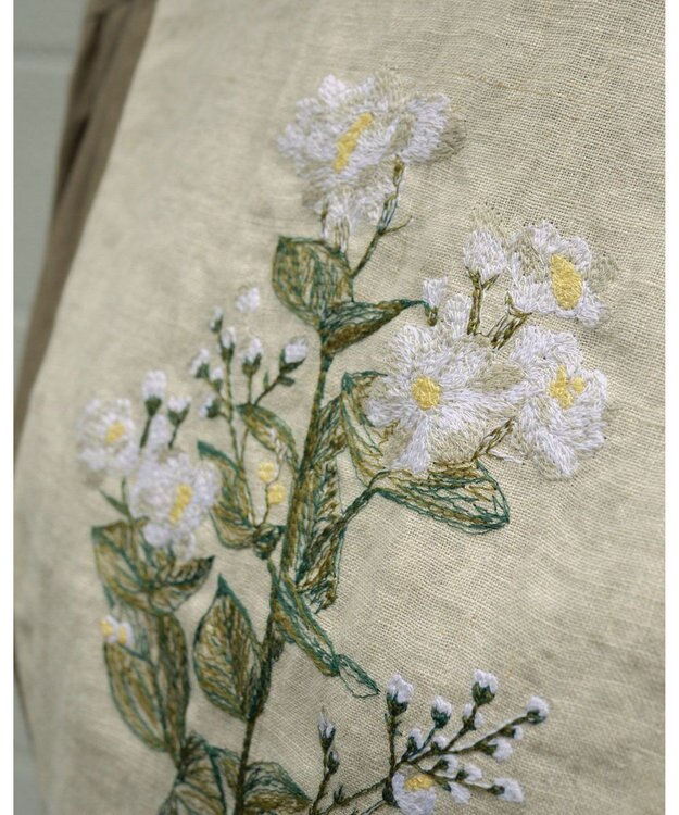 muuc ジャスミン刺繍半袖プルオーバー〈日本製・上質な天然素材・遠州織物〉〈繊細なオリジナル花刺繍〉〈ゆったりフリーサイズ〉〈上品な大人の布帛Tシャツ〉 カーキ