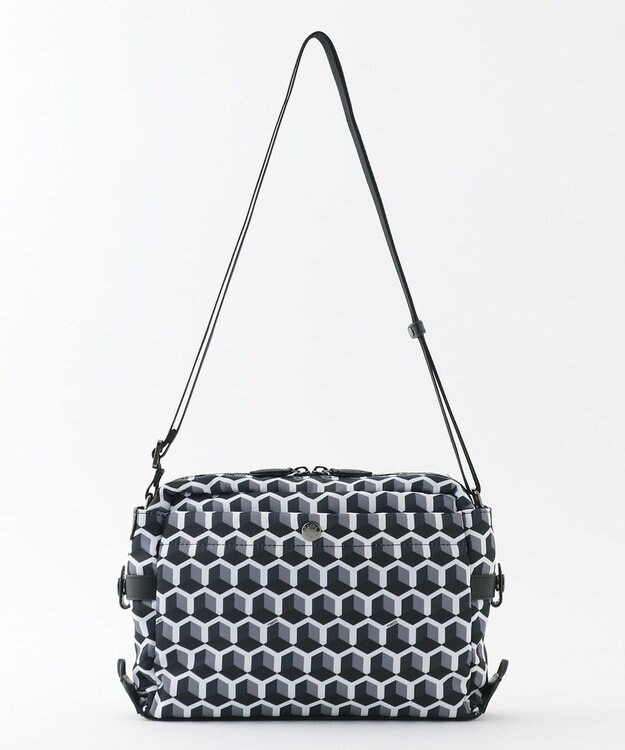 Y'SACCS キュービックモノグラム　スクエアショルダー ブラック