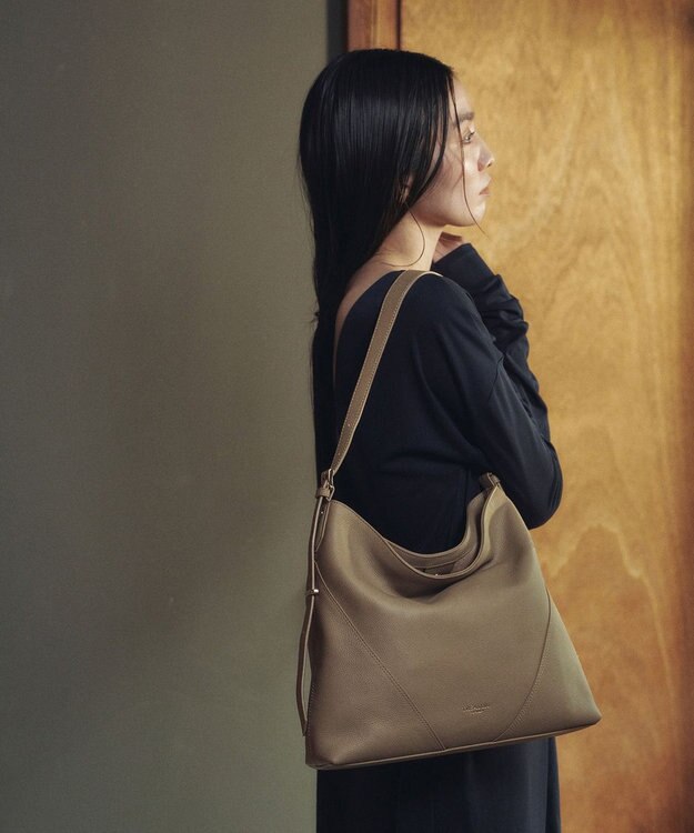 TOPKAPI 【TREASURE TOPKAPI】シュリンクレザー ワンハンドル 2way ショルダー バッグ グレージュ