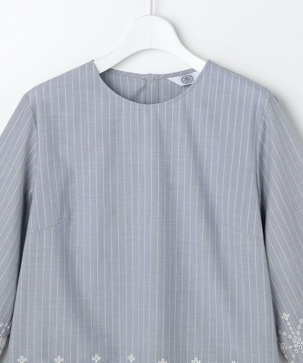 J.PRESS LADIES S ストライプ×エンブロイダリー クルーネック ブラウス ネイビー×ホワイト系