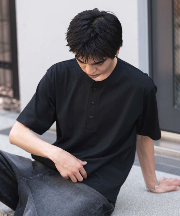 WEGO 【ユニセックス着用ITEM/MLサイズ展開】リラックスフィットヘンリーネックT（SS） ブラック