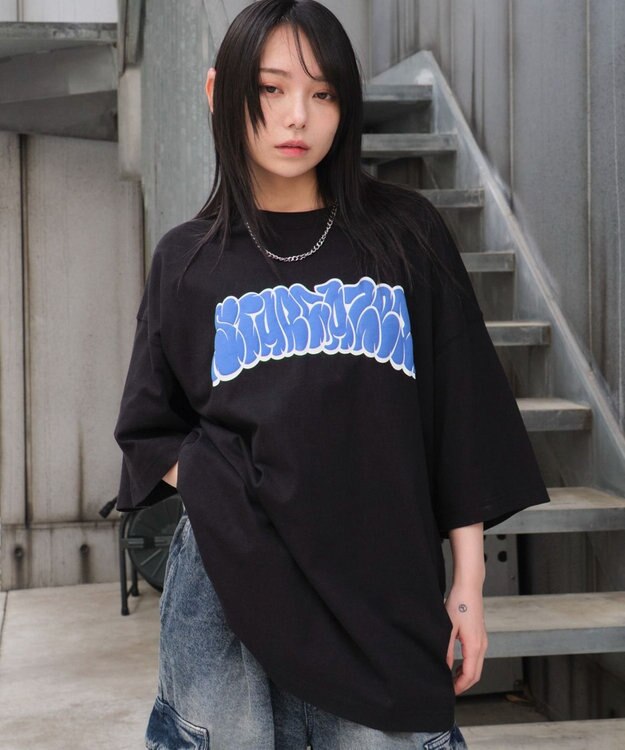 WEGO 【ユニセックス着用ITEM】アクセ付きグラフィックT（SS） ブラック