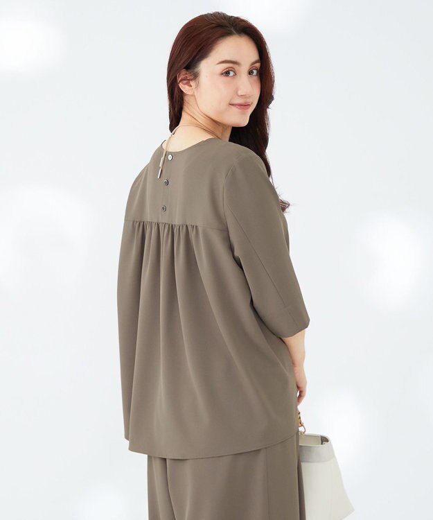 23区 L 【Lサイズ限定】ハイストレッチツイル ブラウス カーキ系