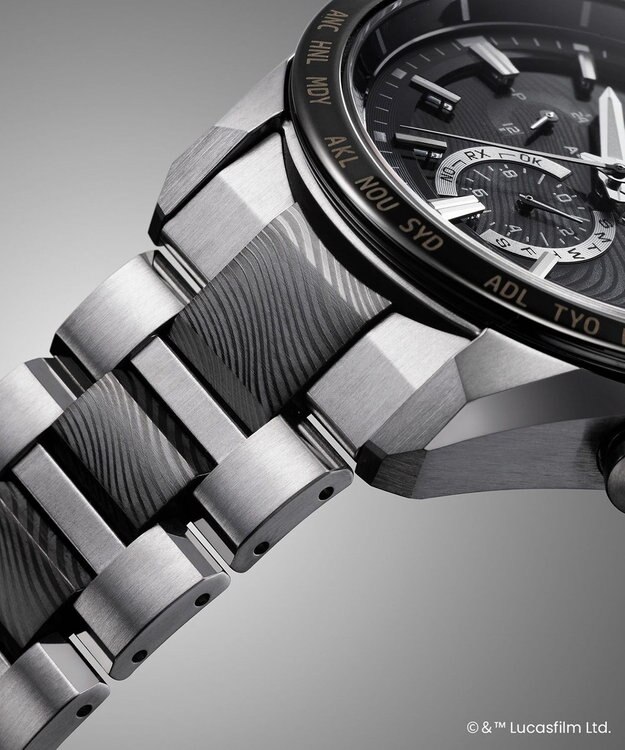 CITIZEN ATTESA アテッサ STAR WARS The Mandalorian Beskar Model 光発電エコ・ドライブ電波時計 AT8385-55E シルバー