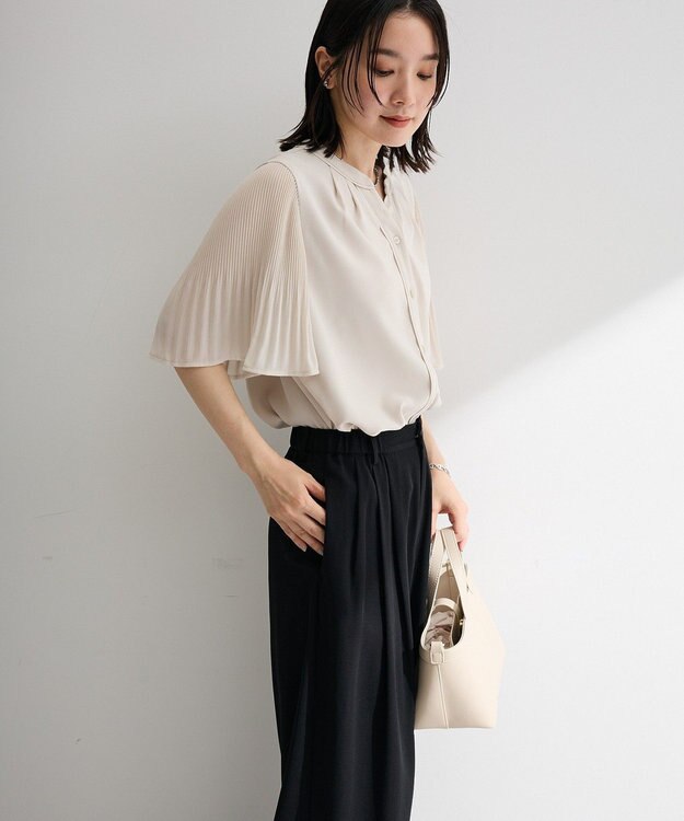 Green Parks 袖プリーツブラウス Beige