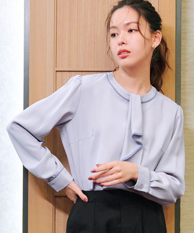 Tiaclasse 【2WAY・洗える】取り外し可能な​配色パイピングボウタイブラウス グレー