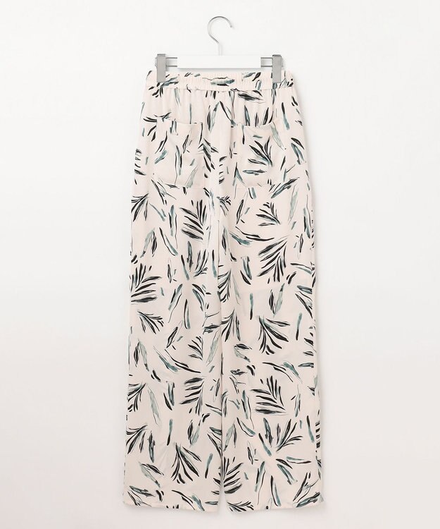 23区 【洗える】スリークボタニカルプリント ドロスト パンツ アイボリー系