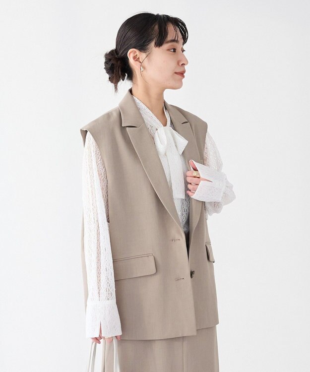 CRAFT STANDARD BOUTIQUE ＜セレモニー＞カットアウトデザインテーラードジレ Beige