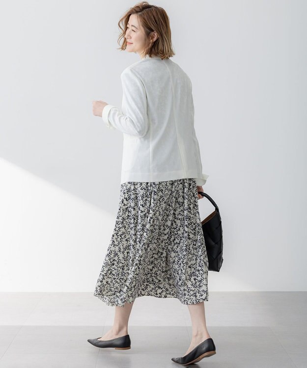 23区 【セットアップ対応/防シワ性/洗える】アイアスマットストレッチ ノーカラー ジャケット ホワイト系