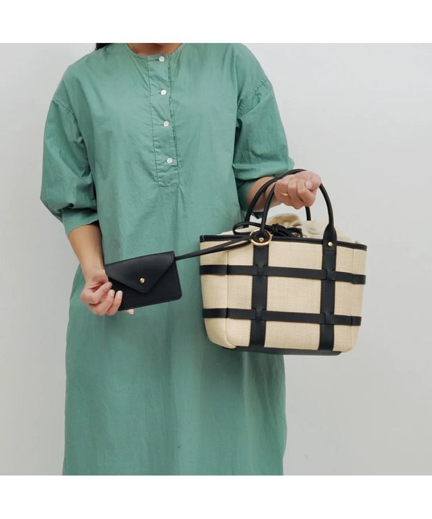 UNBILLION cachecache ポリプロピレンシートラティスバッグ ブラック