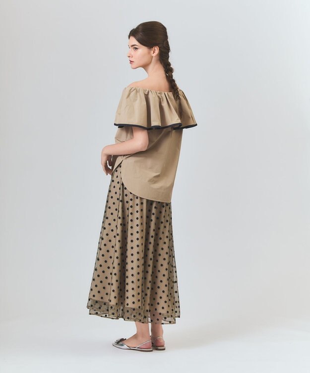 GRACE CONTINENTAL ラッフルトリミングブラウス ベージュ