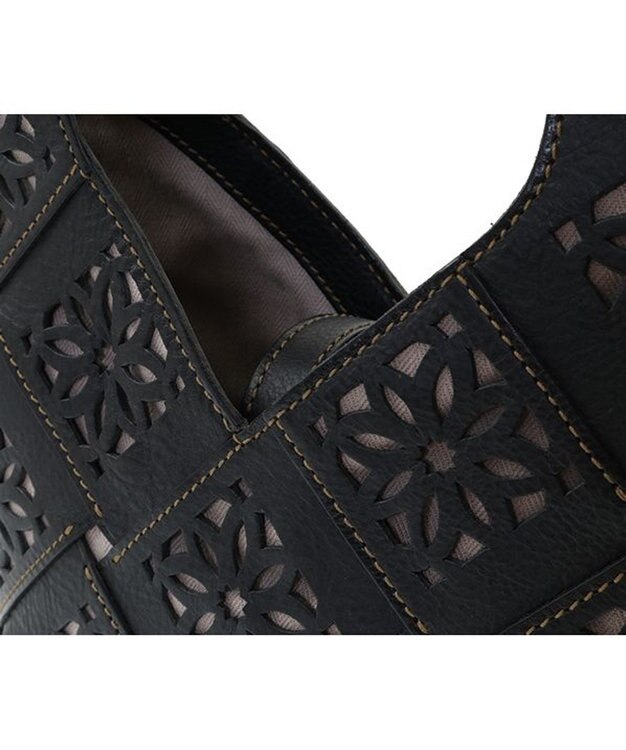 genten サステナブルカットワーク トートバッグ（中） クロ