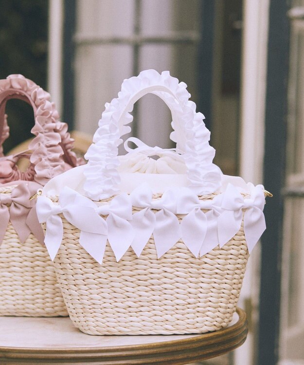 Maison de FLEUR 【2Way】フリルハンドルメイズリボン2Wayカゴバッグ White
