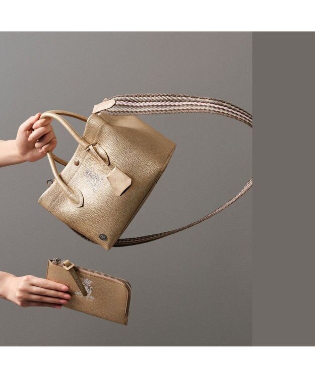 A.D.M.J. 【牛革】メタリックレザー/キューブトート21cm ゴールド