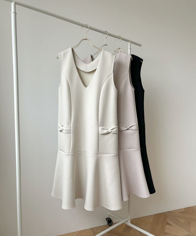 Feroux 【新型・洗える】リボンデザイン ダンボールワンピース アイボリー系