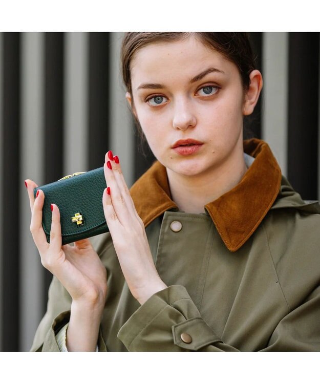 UNBILLION perche カラーコンビ3つ折り外ガマウォレット グリーン