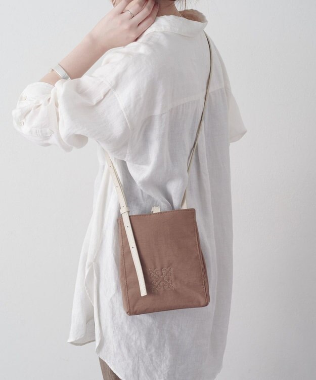 russet ナイロンミニショルダーバッグ(Z-235) Brown