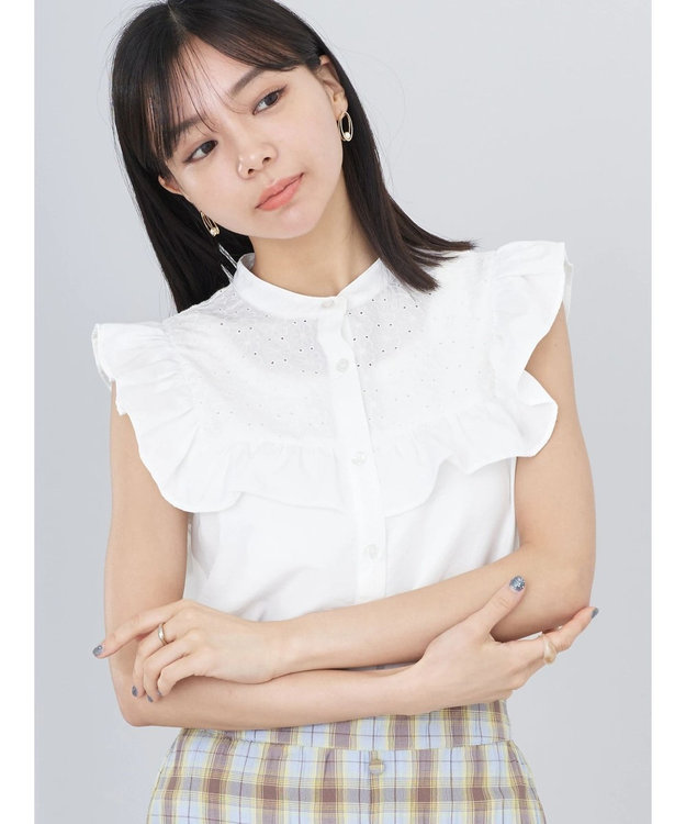 earth music&ecology デコルテレースフリルブラウス Off White