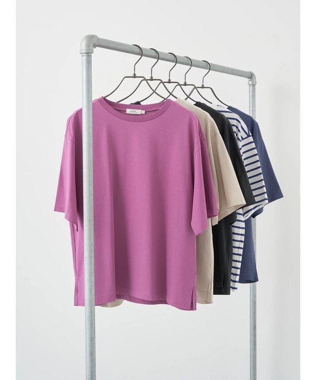 earth music&ecology ＢＯＸシルエットＴ（汗じみ防止） Purple