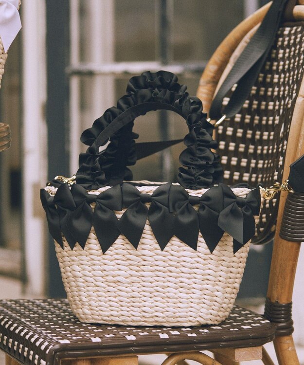 Maison de FLEUR 【2Way】フリルハンドルメイズリボン2Wayカゴバッグ Black