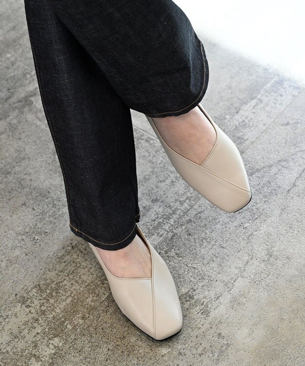 Pointer 日本製 本革Vカットパンプス トープ