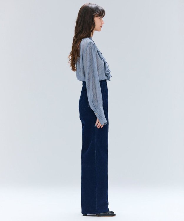 BEIGE， CALLERRY / シルク混ドットラッフルブラウス Dull Blue