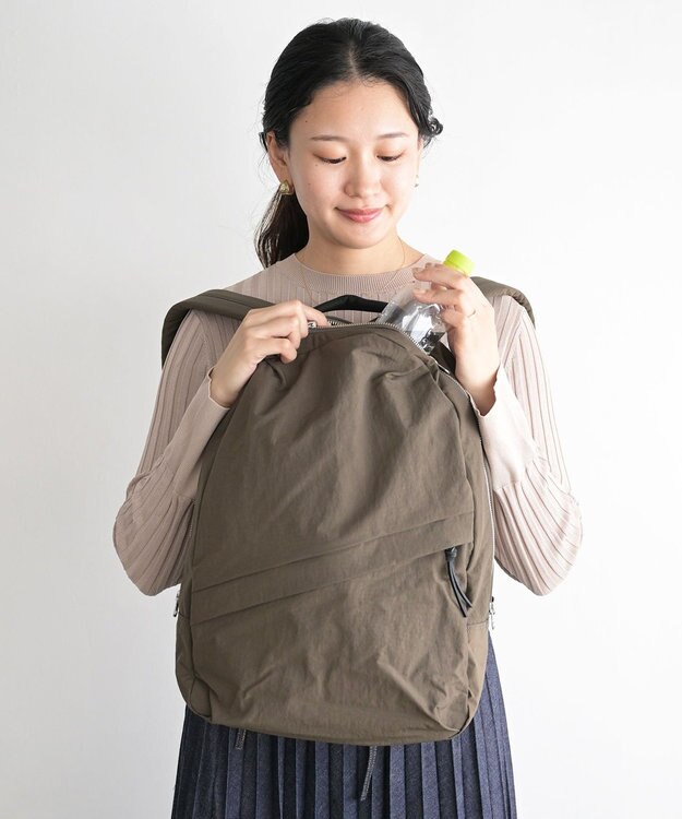 NIZYU KANO LIGHT NYLONリュック Mサイズ モカブラウン