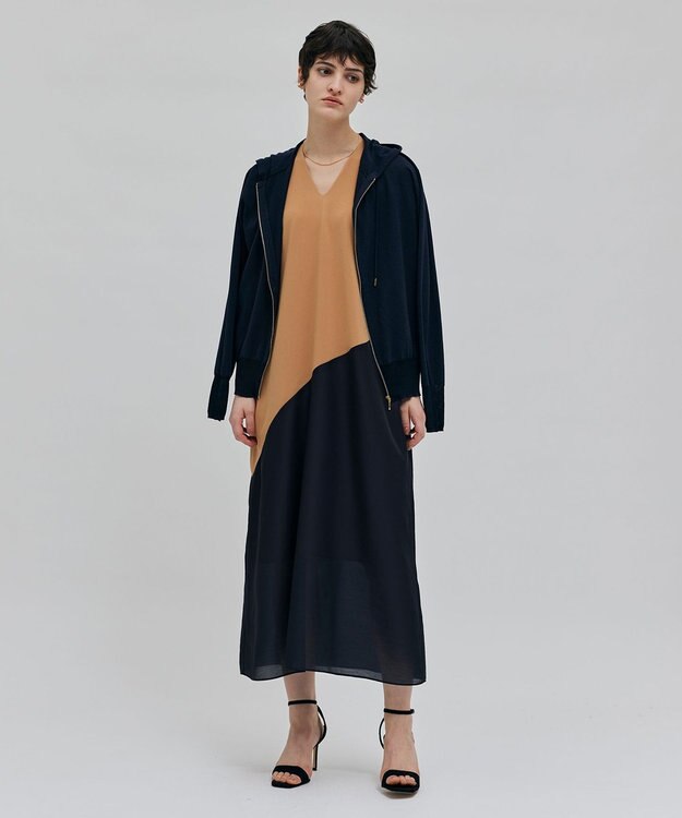 BEIGE， ARAZY / Vネックワンピース Camel×Navy