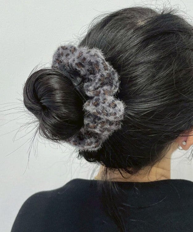 WEGO Lシャギーレオパードシュシュ ダークグレー