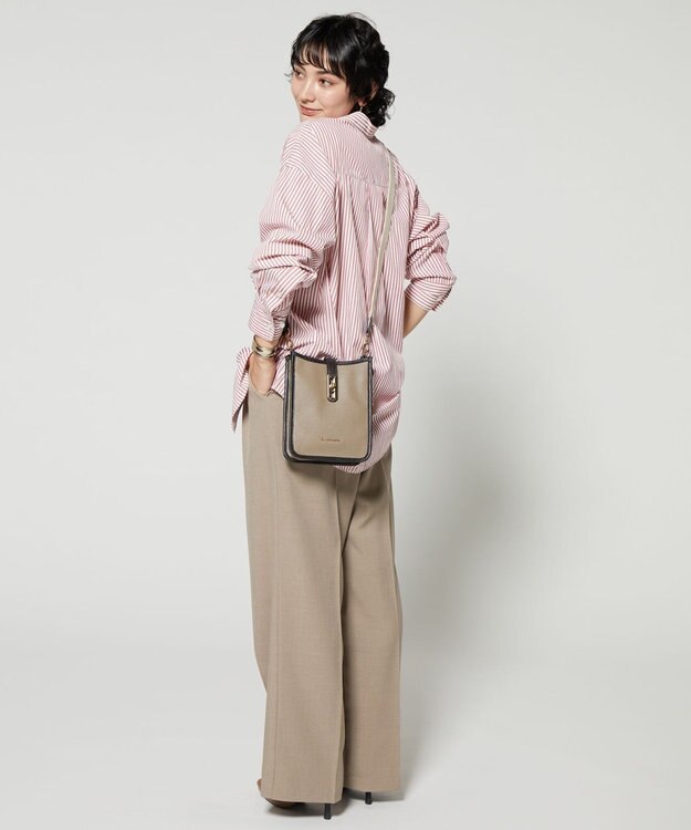 LA BAGAGERIE スクエアレザーミニショルダーバッグ グレージュ