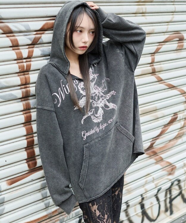 WEGO 【ユニセックス着用ITEM】ヴィンテージグラフィックキーネックプルパーカー ブラックその他