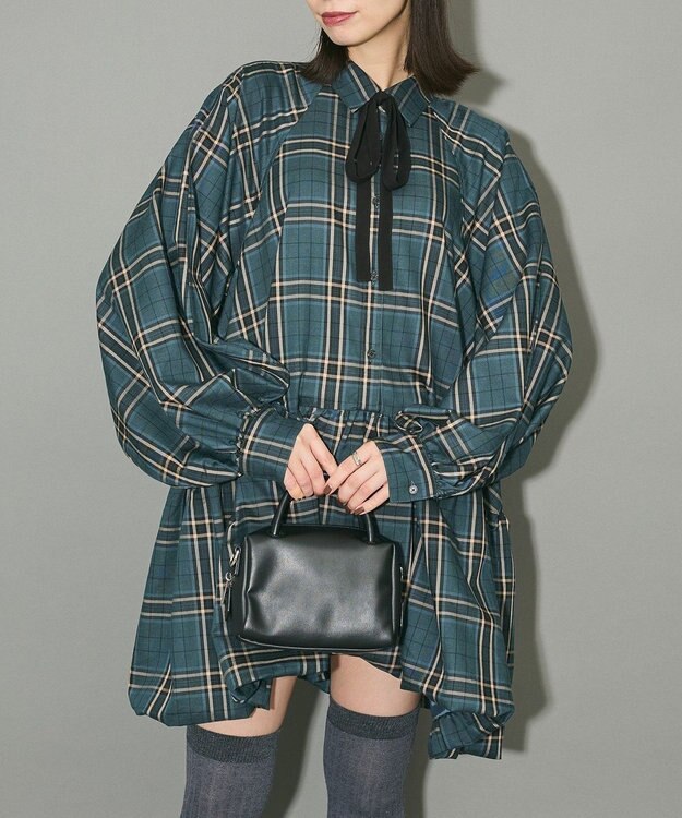 Green Parks ボウタイリボン付裾バルーンシャツワンピース Green