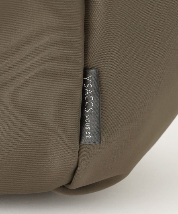 Y'SACCS 【Y’SACCS vous et】コンテナバッグ Lサイズ カーキ