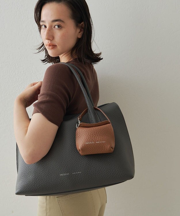 IACUCCI  ラーナ ミニチャーム ALCE キャメル