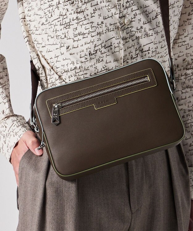 Paul Smith ロゴエンボス ミニショルダーバッグ ダークブラウン