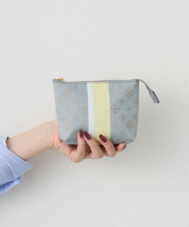 russet ラインプリントポーチ S(Z-227) AshBlue
