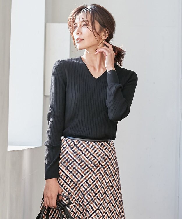 23区 【洗える】ウーステッドウール Vネック ニット ブラック系