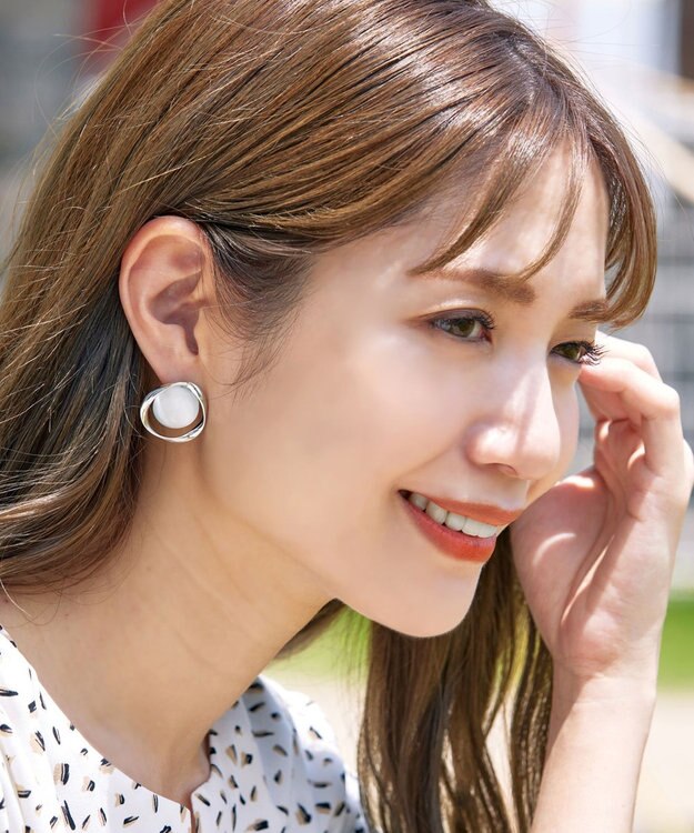 Tiaclasse スフィアーアクリル＋サークルピアス シルバー×ホワイト