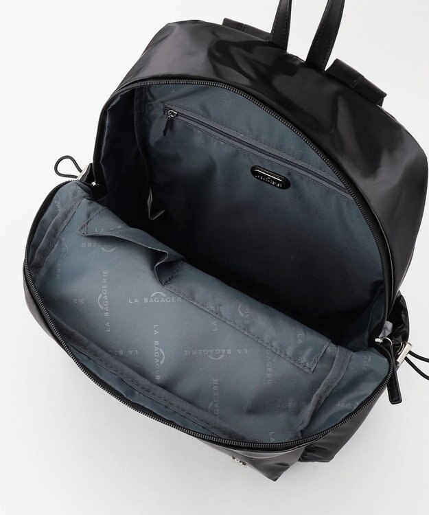 LA BAGAGERIE メタリックドロストポケット　リュックサック ブラック